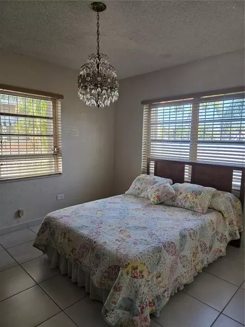 671 E 15th Pl, Hialeah, FL 33010 photo 21