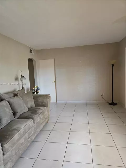 671 E 15th Pl, Hialeah, FL 33010 photo 8