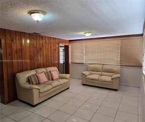 671 E 15th Pl, Hialeah, FL 33010 photo 6
