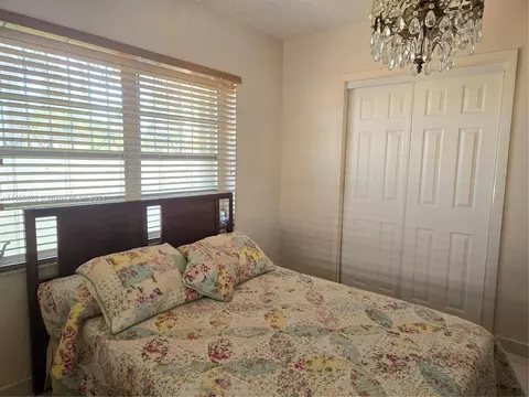 671 E 15th Pl, Hialeah, FL 33010 photo 19