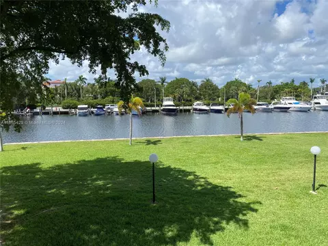 601 Three Islands Blvd #202, Hallandale Beach, FL 33009