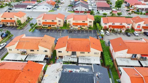 View/Area - 7650 W 29th Way #202, Hialeah, FL 33018 photo 2 of 3
