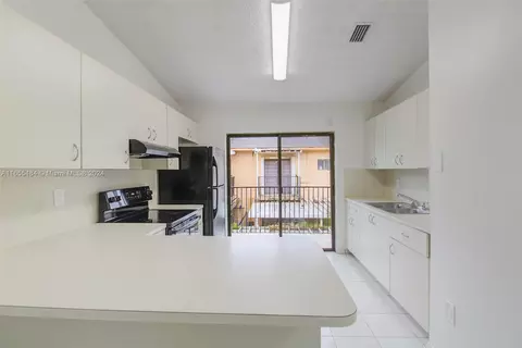 Kitchen - 7650 W 29th Way #202, Hialeah, FL 33018 photo 2 of 2