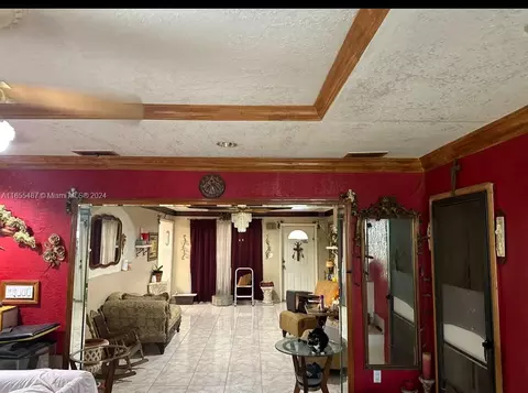 864 W 69 Pl, Hialeah, FL 33014 photo 6