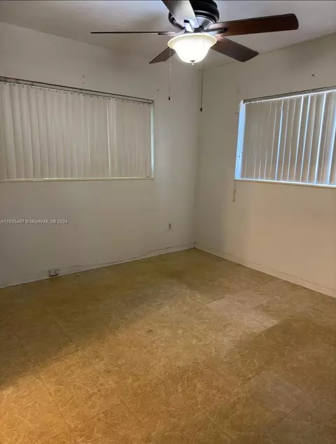 864 W 69 Pl, Hialeah, FL 33014 photo 21