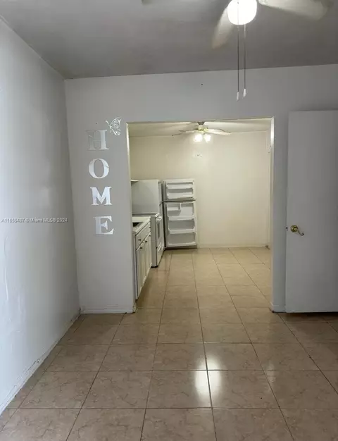864 W 69 Pl, Hialeah, FL 33014 photo 24