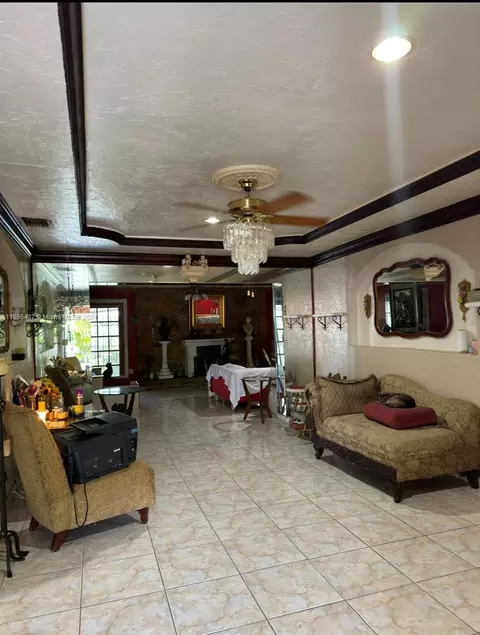 864 W 69 Pl, Hialeah, FL 33014 photo 7