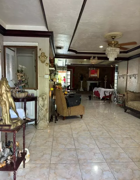 864 W 69 Pl, Hialeah, FL 33014 photo 8