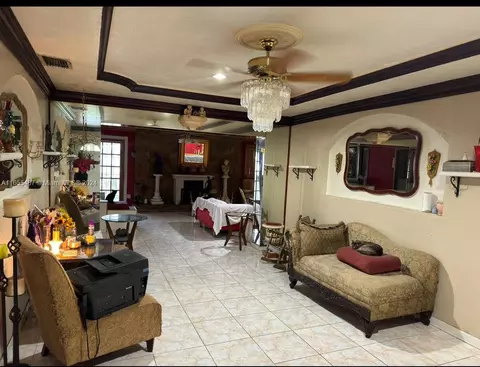 864 W 69 Pl, Hialeah, FL 33014 photo 10