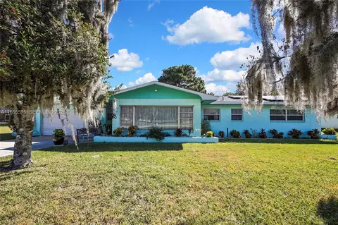 685 Afterglow Cir, Crystal River, FL 34429