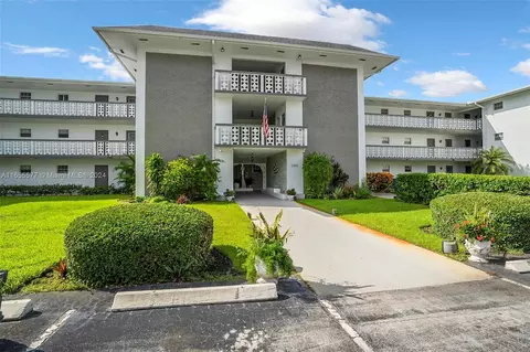 1201 S Hillcrest Ct #115, Hollywood, FL 33021