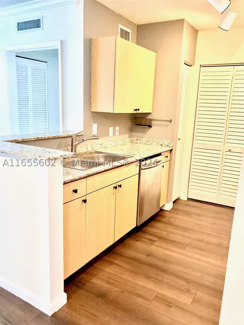 1919 Van Buren St #709A, Hollywood, FL 33020