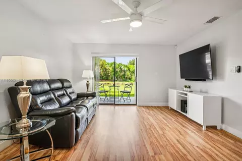 11245 W Atlantic Blvd #107, Coral Springs, FL 33071