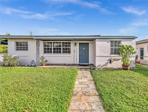 845 82nd St, Miami Beach, FL 33141