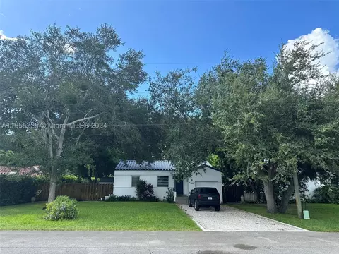 1102 NE 116th St, Biscayne Park, FL 33161