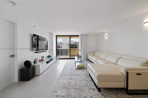 5757 Collins Ave #1603, Miami Beach, FL 33140