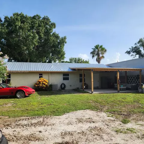737 NW 21st Ln, Okeechobee, FL 34972 photo 6