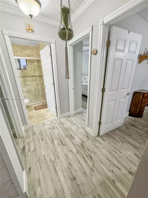 7002 W 29th Way, Hialeah, FL 33018 photo 7