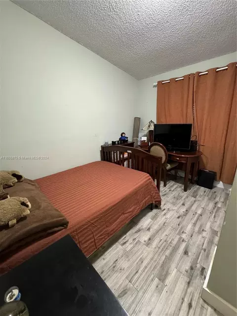 7002 W 29th Way, Hialeah, FL 33018 photo 9