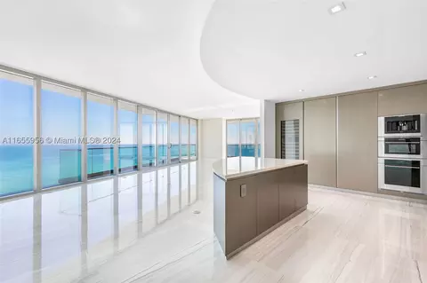 18975 Collins Ave #700, Sunny Isles Beach, FL 33160