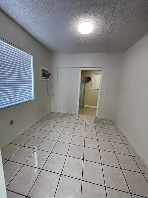 Other - 871 SE 3rd Pl, Hialeah, FL 33010 photo 10 of 11