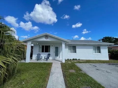 871 SE 3rd Pl, Hialeah, FL 33010 photo 1