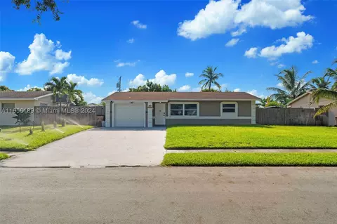 1280 SW 7th Ave, Deerfield Beach, FL 33441