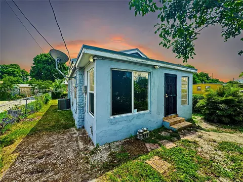 1794 NW 74th Ter, Miami, FL 33147