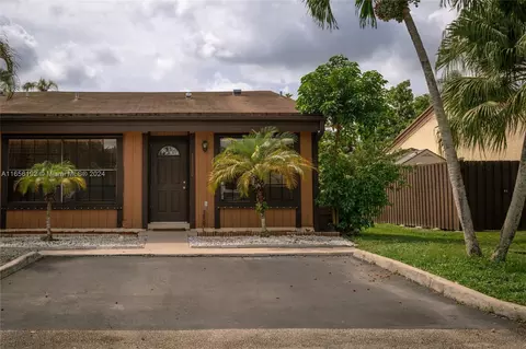 11130 Redwood Ave #11130, Pembroke Pines, FL 33026