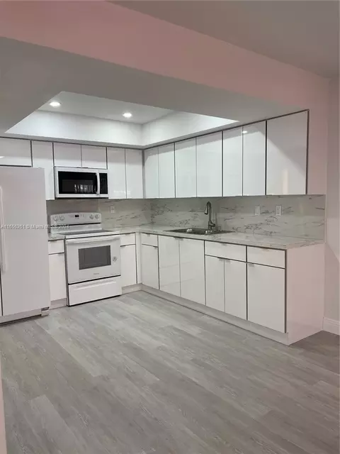 6975 W 3rd Ave #6975, Hialeah, FL 33014 photo 6