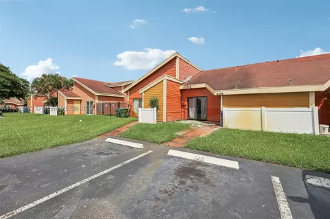 5505 NW 24th St #5505, Lauderhill, FL 33313