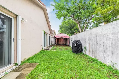 Undisclosed, Hialeah, FL 33015 photo 25