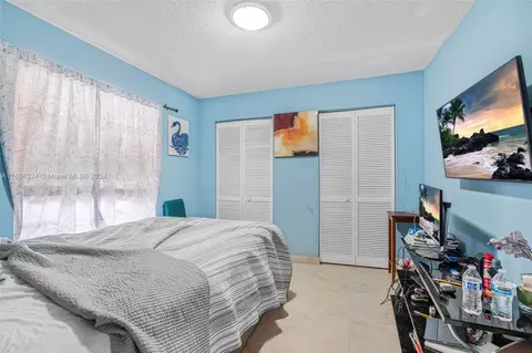 Undisclosed, Hialeah, FL 33015 photo 20