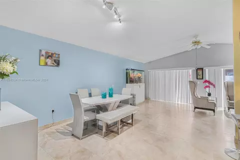 Undisclosed, Hialeah, FL 33015 photo 10