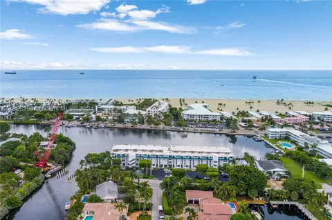 2424 SE 17th Cswy #105B, Fort Lauderdale, FL 33316