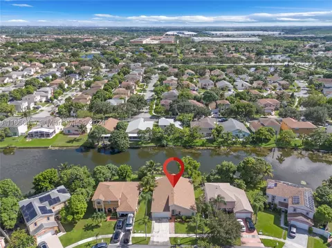 9580 Glacier St, Miramar, FL 33025