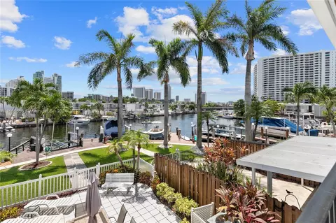 818 NE 25th Ave #66, Hallandale Beach, FL 33009