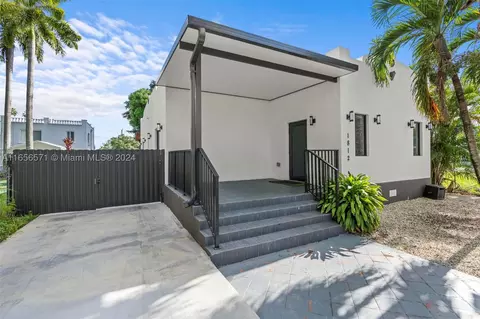 1812 NW 15th St, Miami, FL 33125