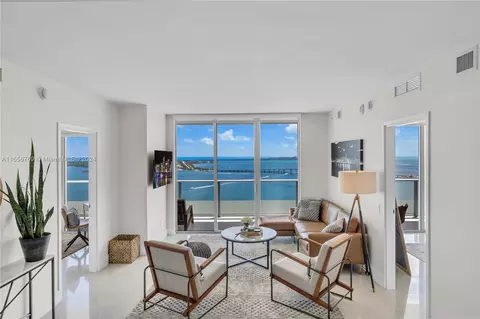 1300 Brickell Bay Dr #3503, Miami, FL 33131