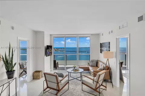 1300 Brickell Bay Dr #3503, Miami, FL 33131
