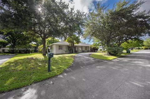 13505 SW 103rd Ct, Miami, FL 33176