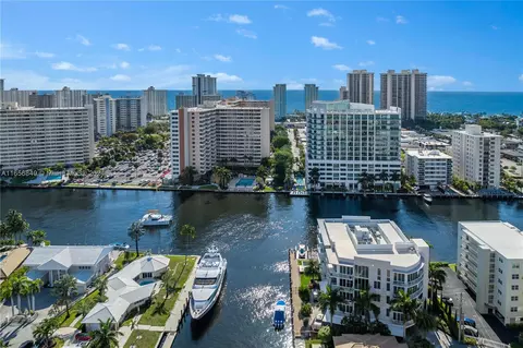 2895 NE 33rd Ct #2B, Fort Lauderdale, FL 33306