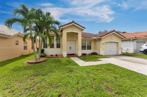 14066 S Cypress Cove Cir, Davie, FL 33325
