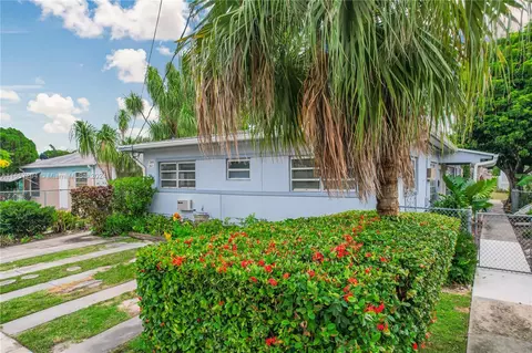 260 SW 31st Ct, Miami, FL 33135