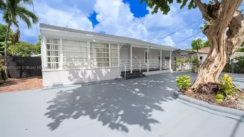 550 NW 43rd, Miami, FL 33126