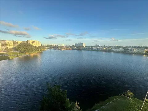 1670 NE 191st St #414-3, Miami, FL 33179