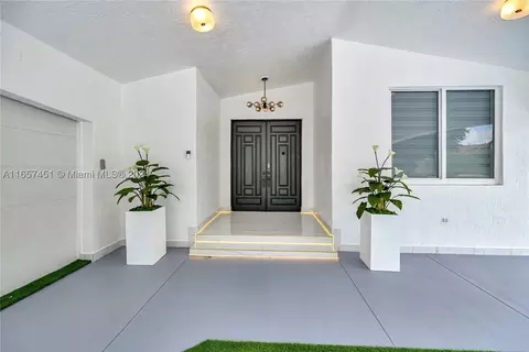 2750 SW 142nd Ct, Miami, FL 33175