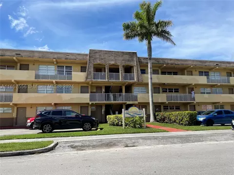 11005 SW 1st St #305, Sweetwater, FL 33174