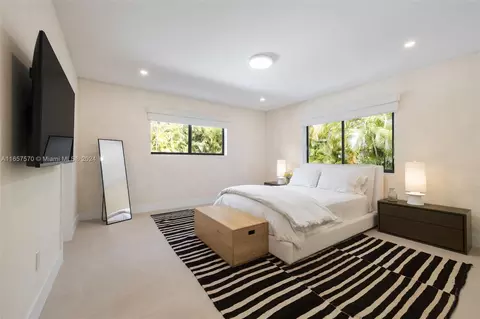 Bedroom - 6855 SW 112th St, Pinecrest, FL 33156 photo 2 of 6