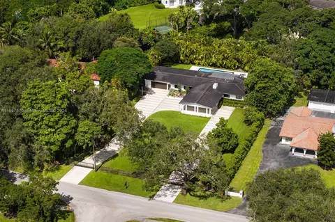 View/Area - 6855 SW 112th St, Pinecrest, FL 33156 photo 1 of 3